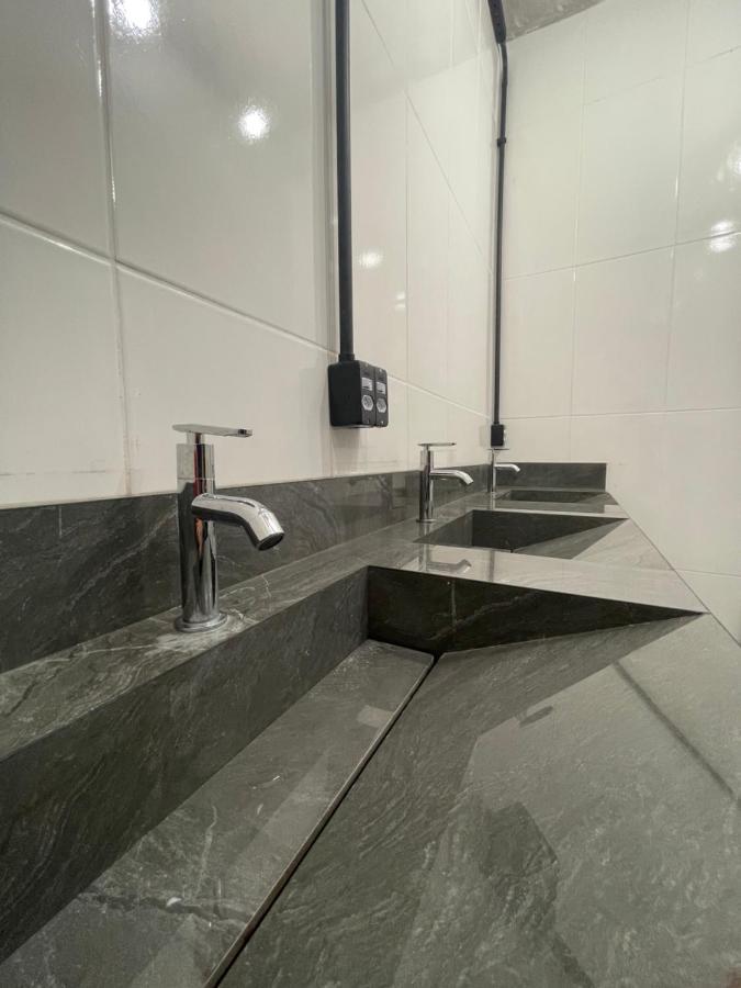Esquina 8 Suites Confort & Hostel Florianópolis Екстериор снимка
